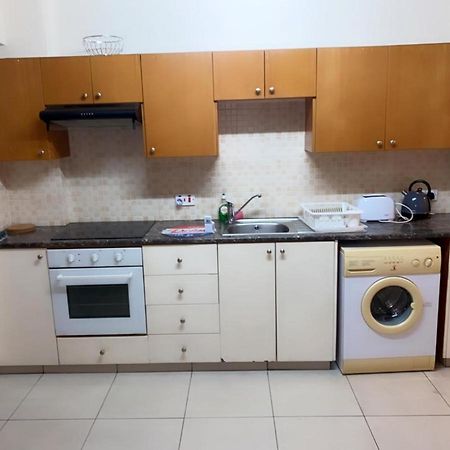 Larnaca Beach Apartment Lárnaca Exterior foto